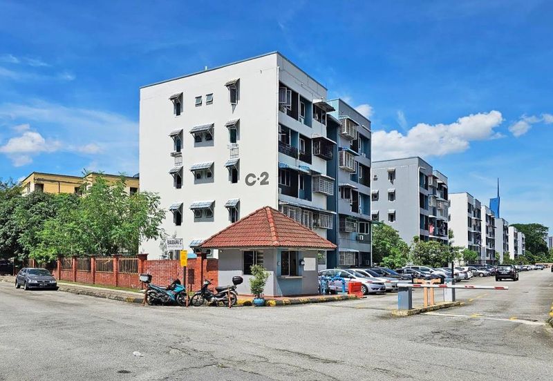 Walk up Baiduri Block C2 Apartmen 2nd Floor, Renovated, Good Condition