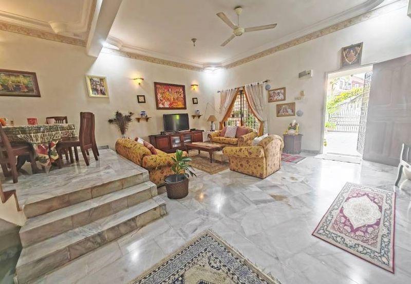 SL 11, Bandar Sungai Long