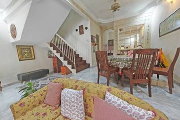 SL 11, Bandar Sungai Long