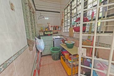 SL 11, Bandar Sungai Long