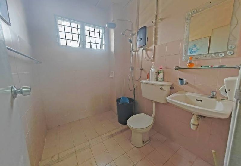 SL 11, Bandar Sungai Long