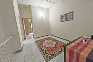 SL 11, Bandar Sungai Long