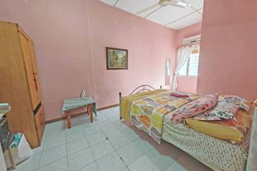 SL 11, Bandar Sungai Long