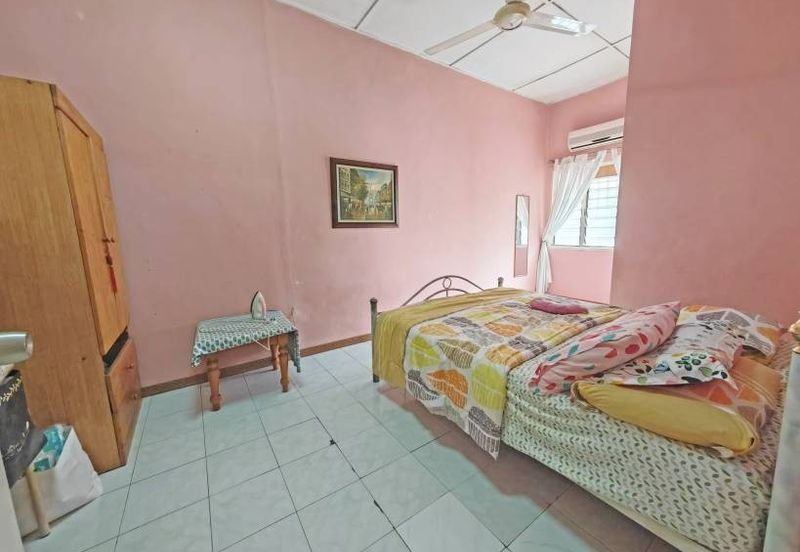 SL 11, Bandar Sungai Long