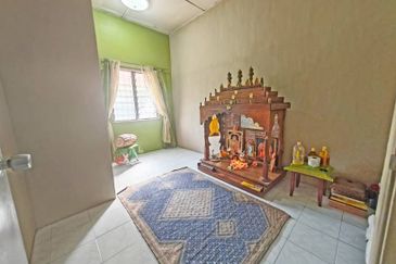 SL 11, Bandar Sungai Long