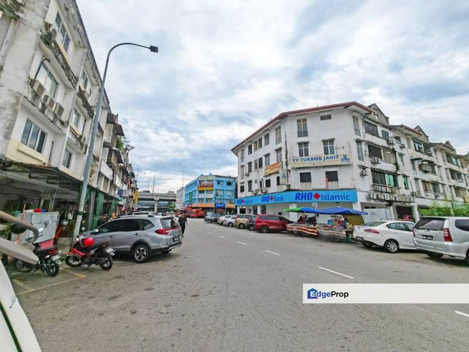 1st Floor Renovated with Partition Room, Ready Move in Condition, Kuala Lumpur, Ampang