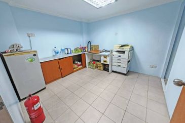 1st Floor Renovated with Partition Room, Ready Move in Condition