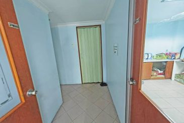 1st Floor Renovated with Partition Room, Ready Move in Condition