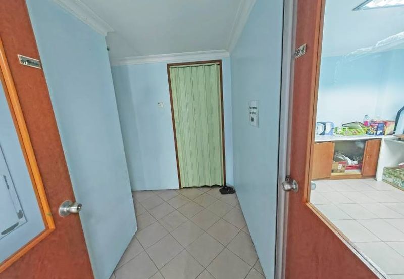 1st Floor Renovated with Partition Room, Ready Move in Condition