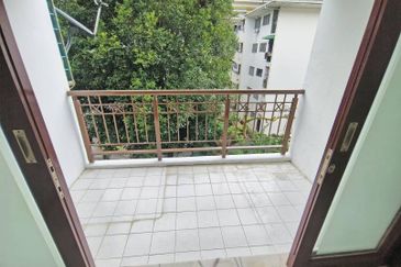 D Puncak Suasana Apartment