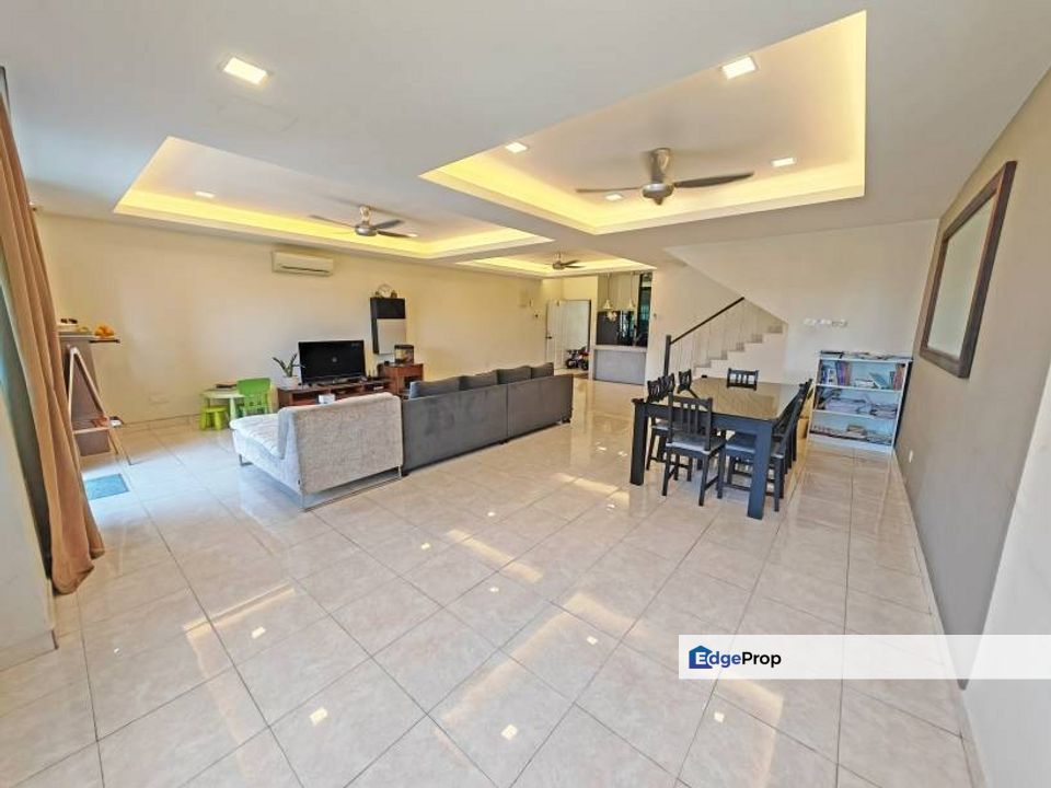 Duplex Townhouse 2500sf, Well kept, Good Condition, Selangor, Batu 9th Cheras