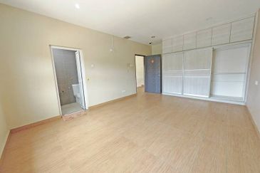 Bandar Tun Hussein Onn