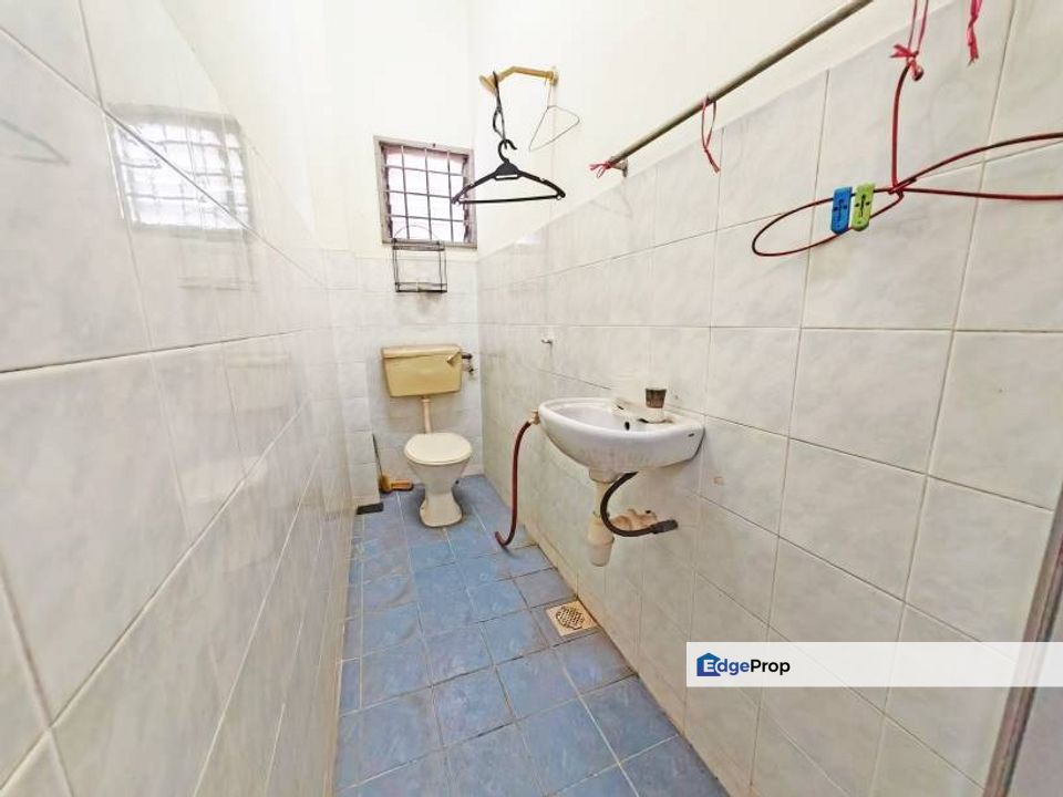 Freehold. Good Deal, Well Kept, Next to C180, Convenient Location, Selangor, Cheras