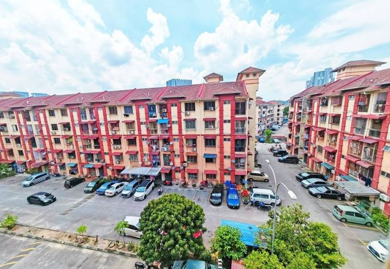 Pangsapuri Kasturi Tiara