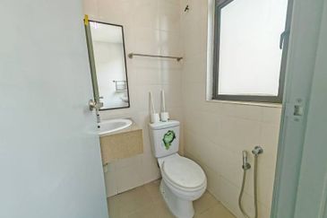 Avenue 2, Lake Valley