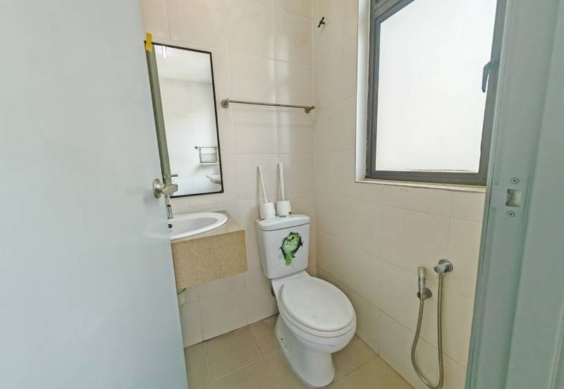 Avenue 2, Lake Valley