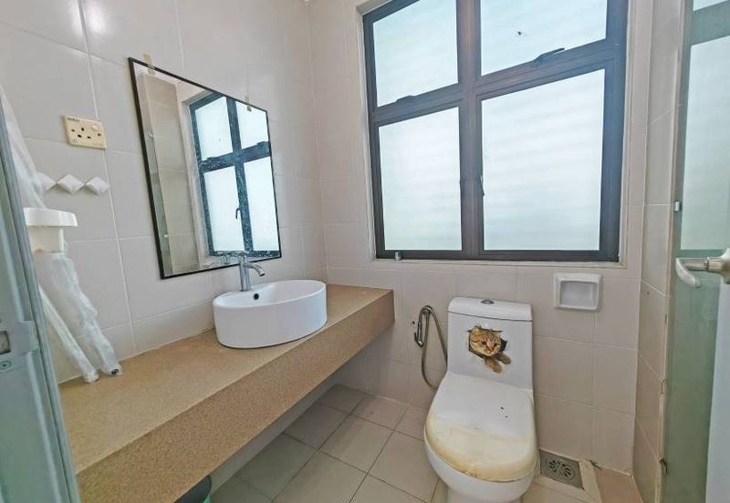 Avenue 2, Lake Valley