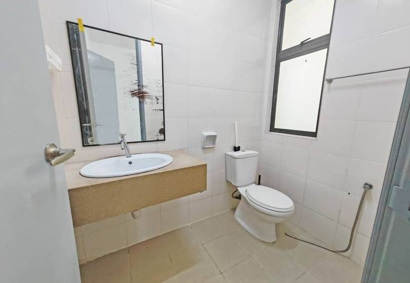 Avenue 2, Lake Valley