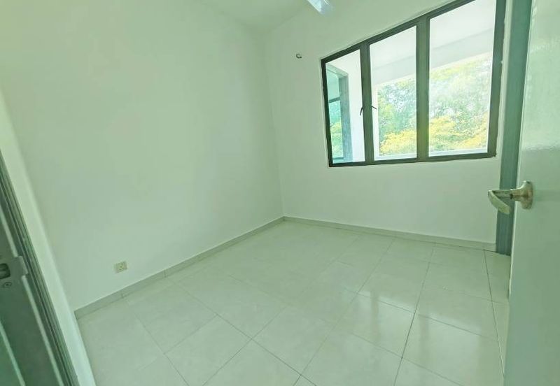 Avenue 2, Lake Valley