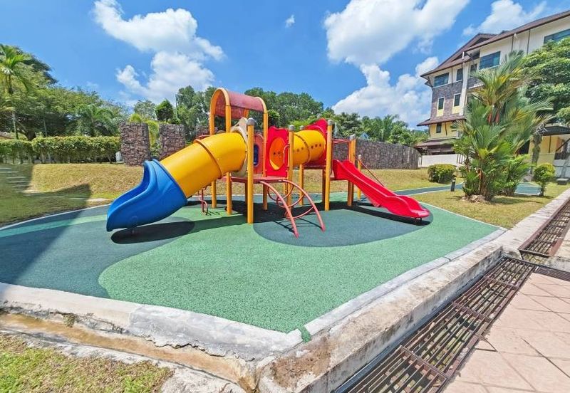 Avenue 2, Lake Valley