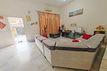 SL 6, Bandar Sungai Long