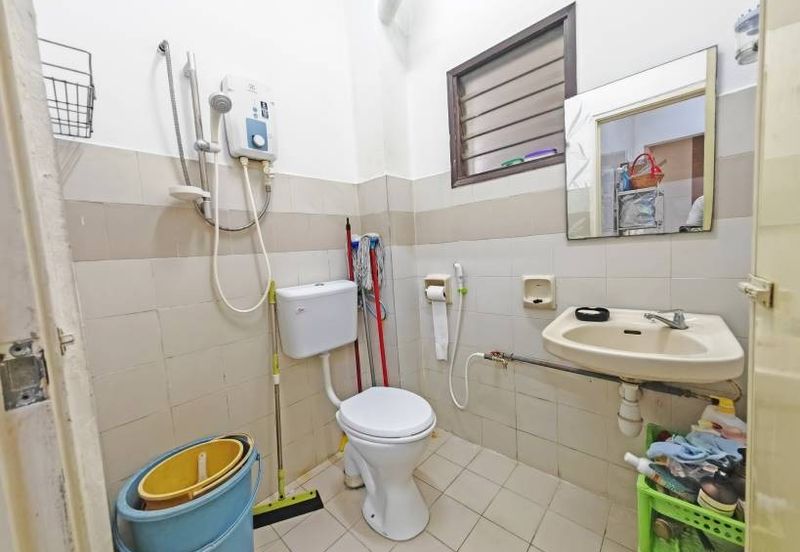 SL 6, Bandar Sungai Long