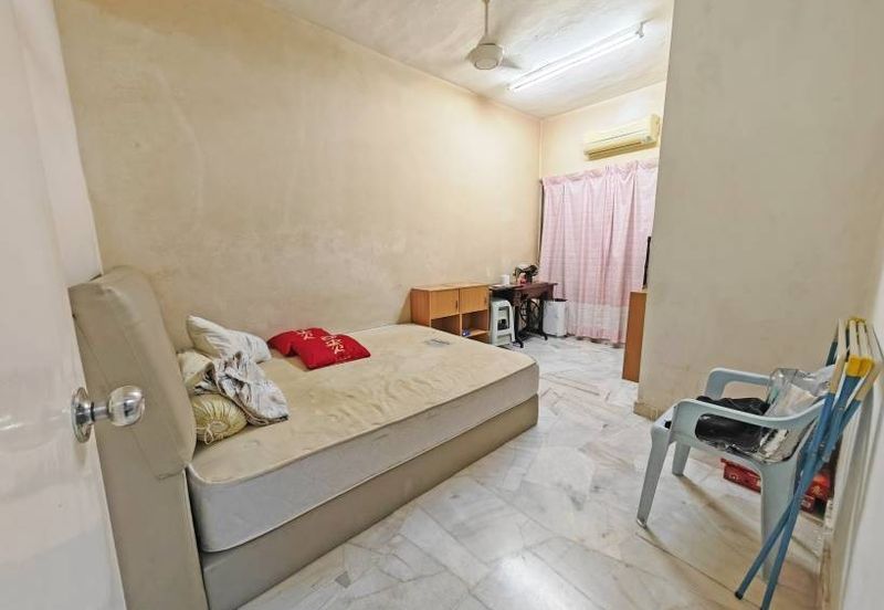 SL 6, Bandar Sungai Long