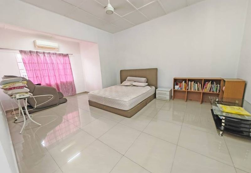 SL 6, Bandar Sungai Long