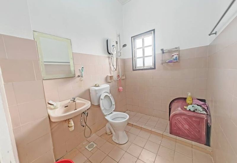 SL 6, Bandar Sungai Long