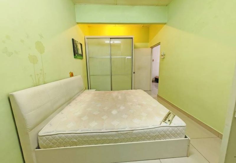 SL 6, Bandar Sungai Long