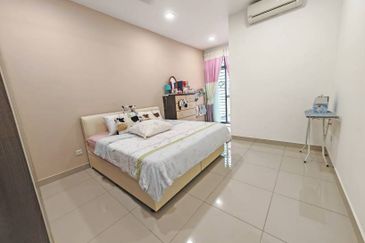 D'Premier @ Bandar Damai Perdana