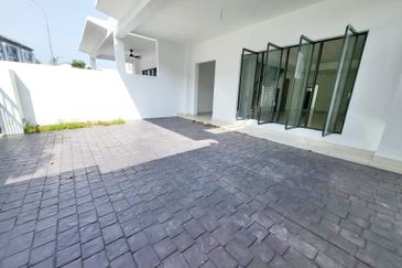 Lakefield Residences, Tropicana Heights