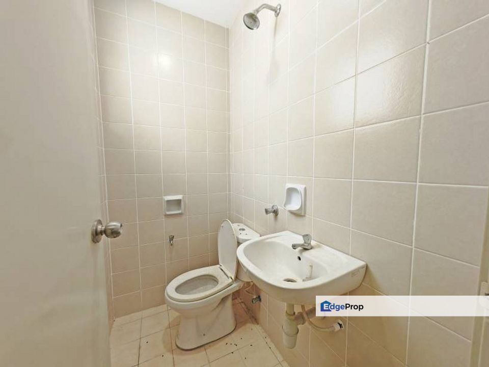 Cassia East, Freehold, Good Deal, Gated and Guarded, Fully Renovated, Selangor, Kajang