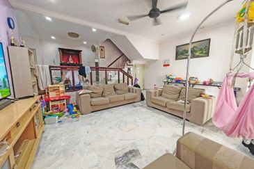 SL 6, Bandar Sungai Long