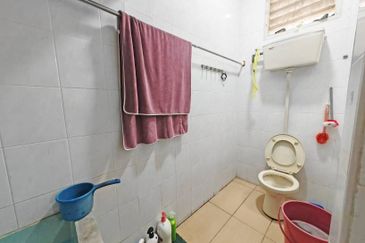 SL 6, Bandar Sungai Long