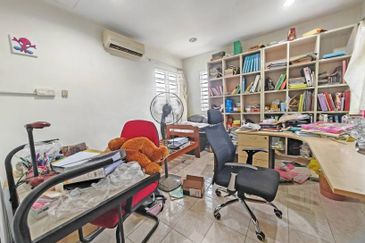 SL 6, Bandar Sungai Long