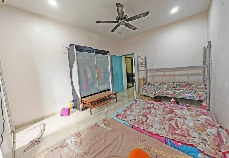 SL 6, Bandar Sungai Long