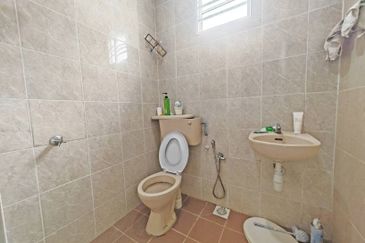 SL 6, Bandar Sungai Long