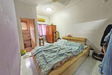 SL 6, Bandar Sungai Long