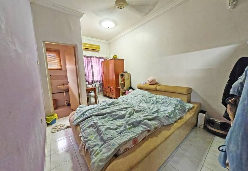 SL 6, Bandar Sungai Long