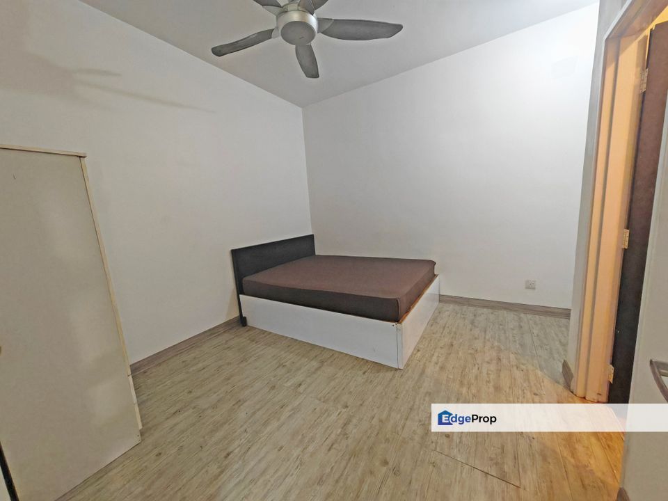 Ground Floor unit, Partly Furnished, New Paint, Good Condition, Selangor, Bandar Sungai Long