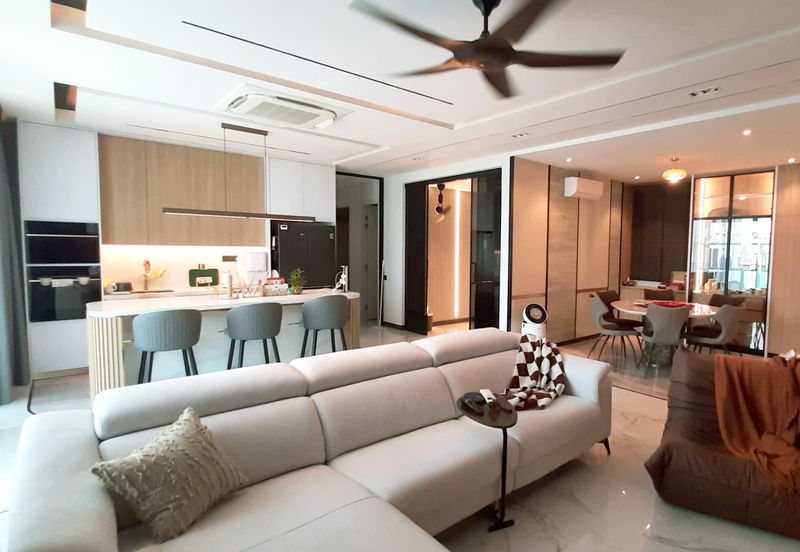 Vina Versatile Homes