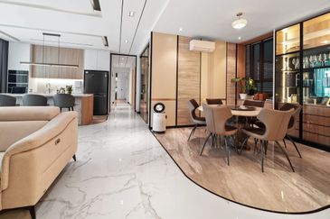 KL New Landed/5r5b3600sf/0% Dp/Can See Actual Showroom