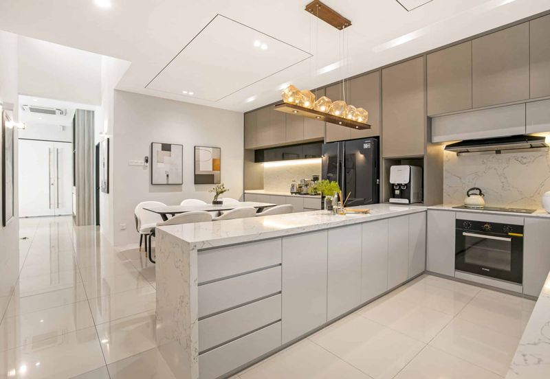 KL Sg Besi Cheapest In Town 0%downpayment fully furnished cashback The Cheapest in the KL City 5-10min reach KLCC is only from RM480K 1200sf (4r3b) 