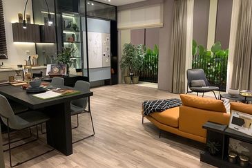 JALAN AMPANG LRT CONDO, STUDIO & DUPLEX, RM 230K, WALK TO LRT & MALL