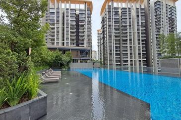 Henna Residence @ The Quartz