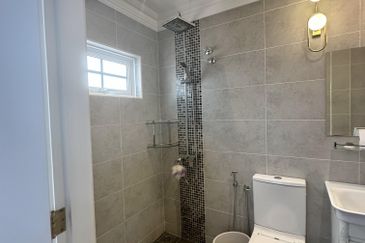 2 storey house at Taman desa, old klang road