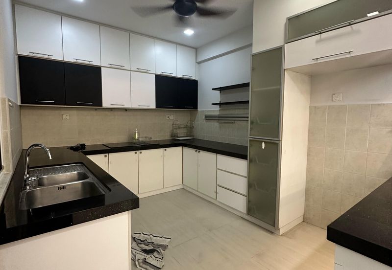 Li Villas Condominium