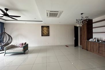 Mirage By The Lake Condominium