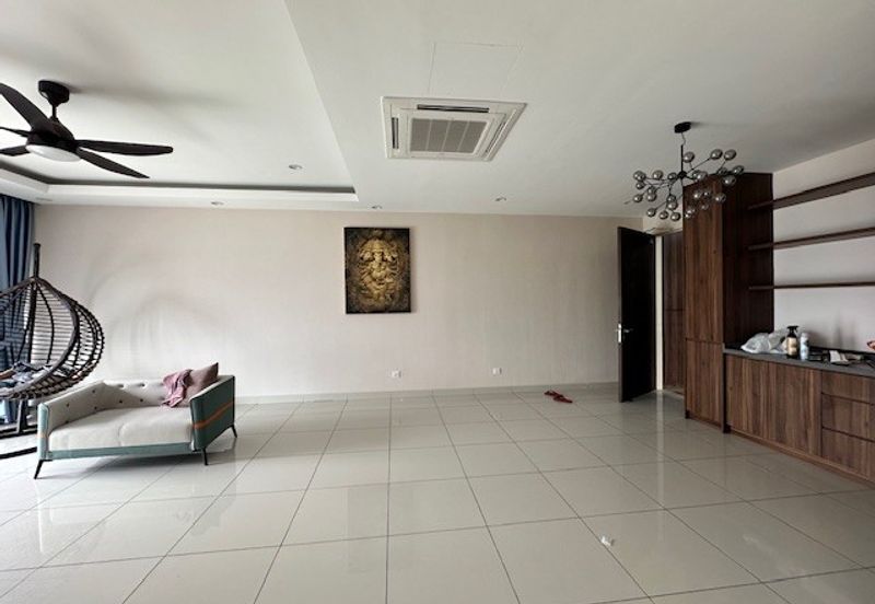 Mirage By The Lake Condominium